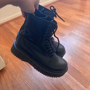 Jeffrey Campbell Sopas Black Platform Boots